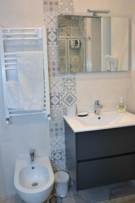 San Biagio, 25 Apartment A Napoli Bagian luar foto